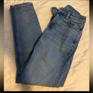 american eagle mom jeans